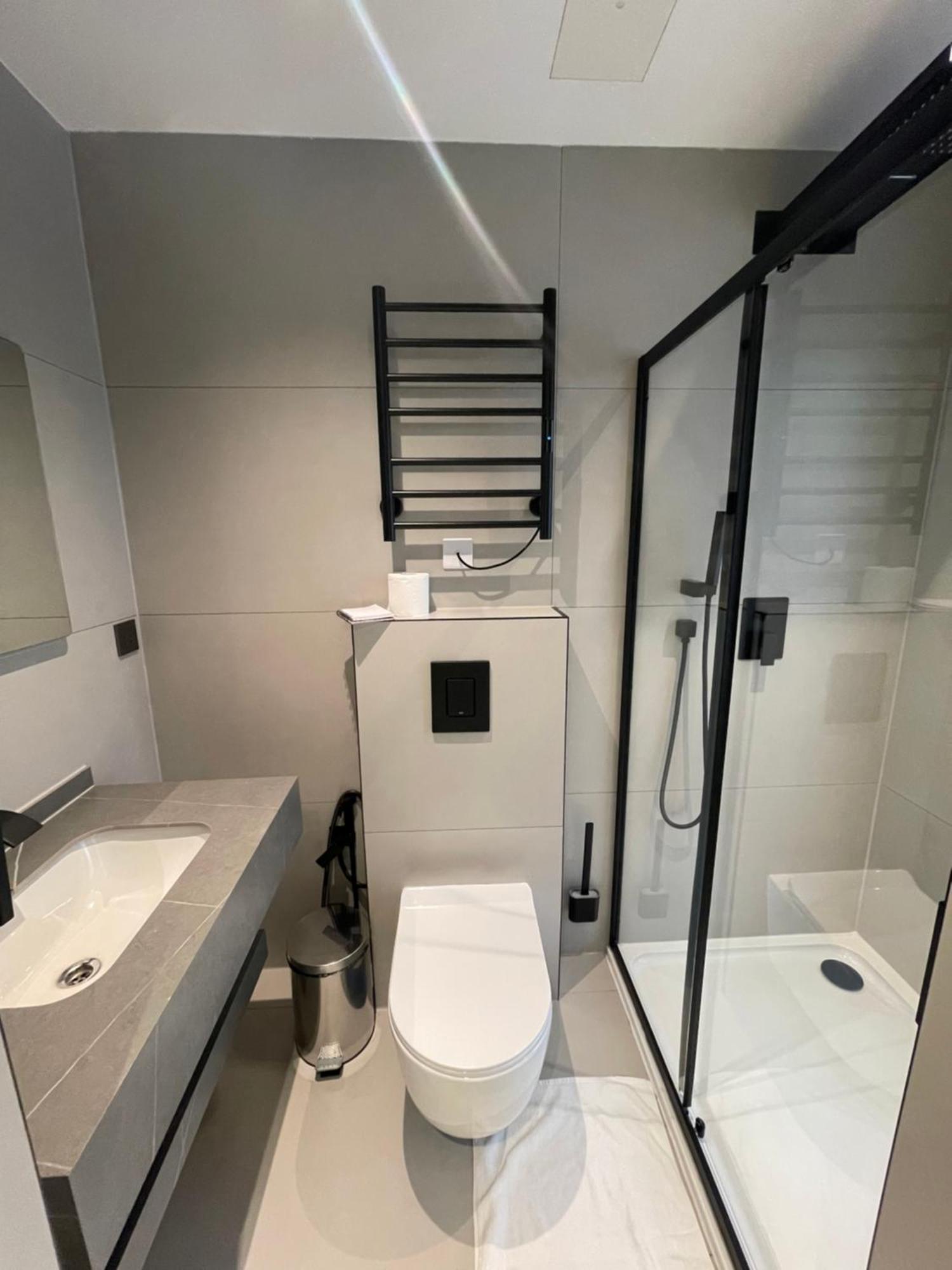 הייז Rosemay Hotel Near London Heathrow Airport מראה חיצוני תמונה