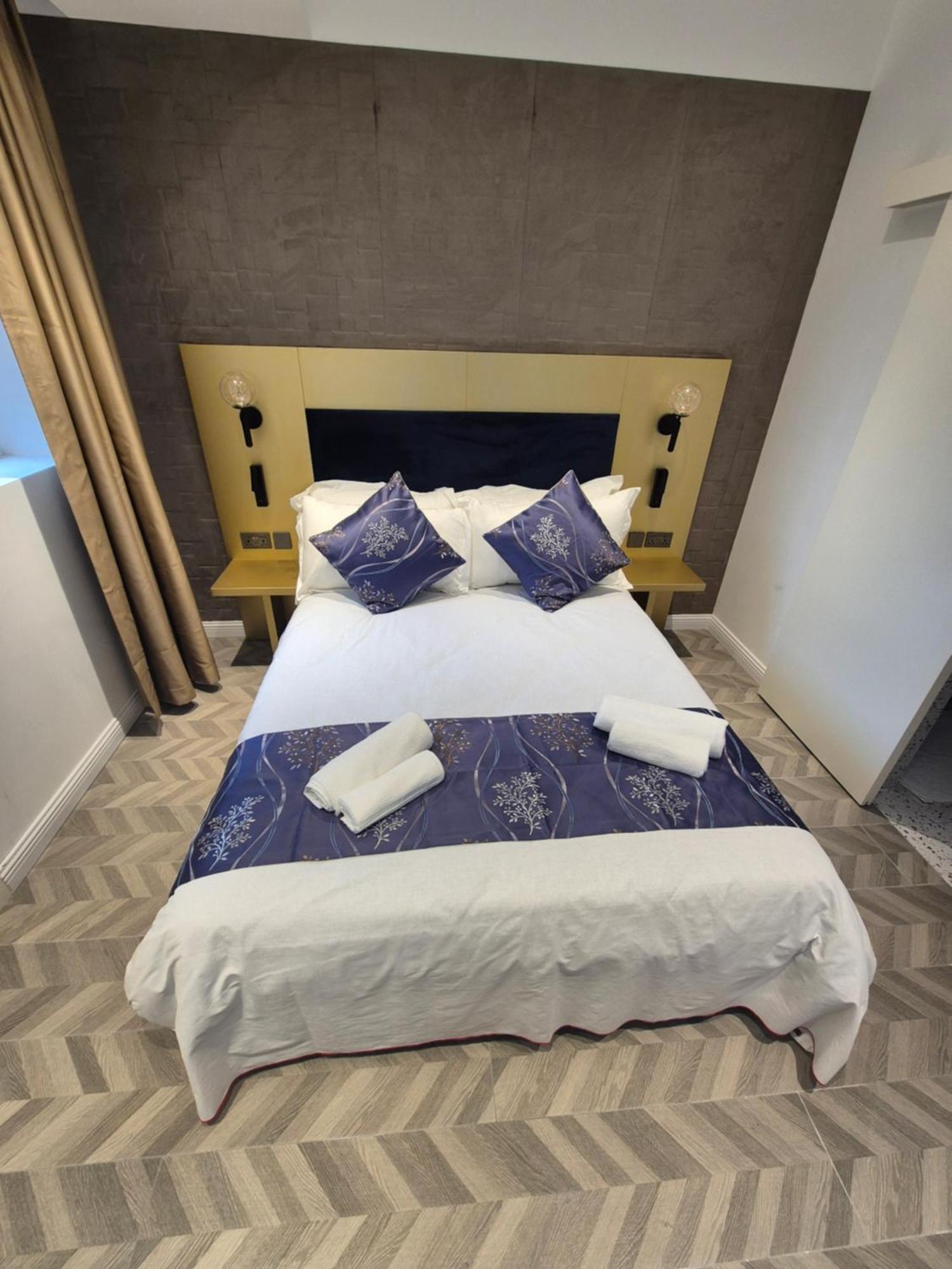 הייז Rosemay Hotel Near London Heathrow Airport מראה חיצוני תמונה
